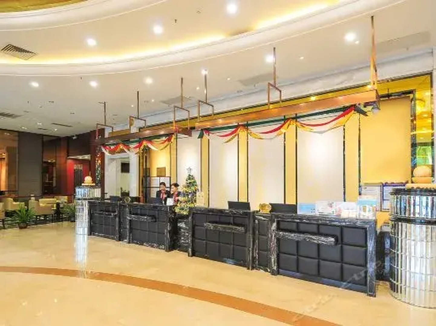 Hainan Huatian Hotel