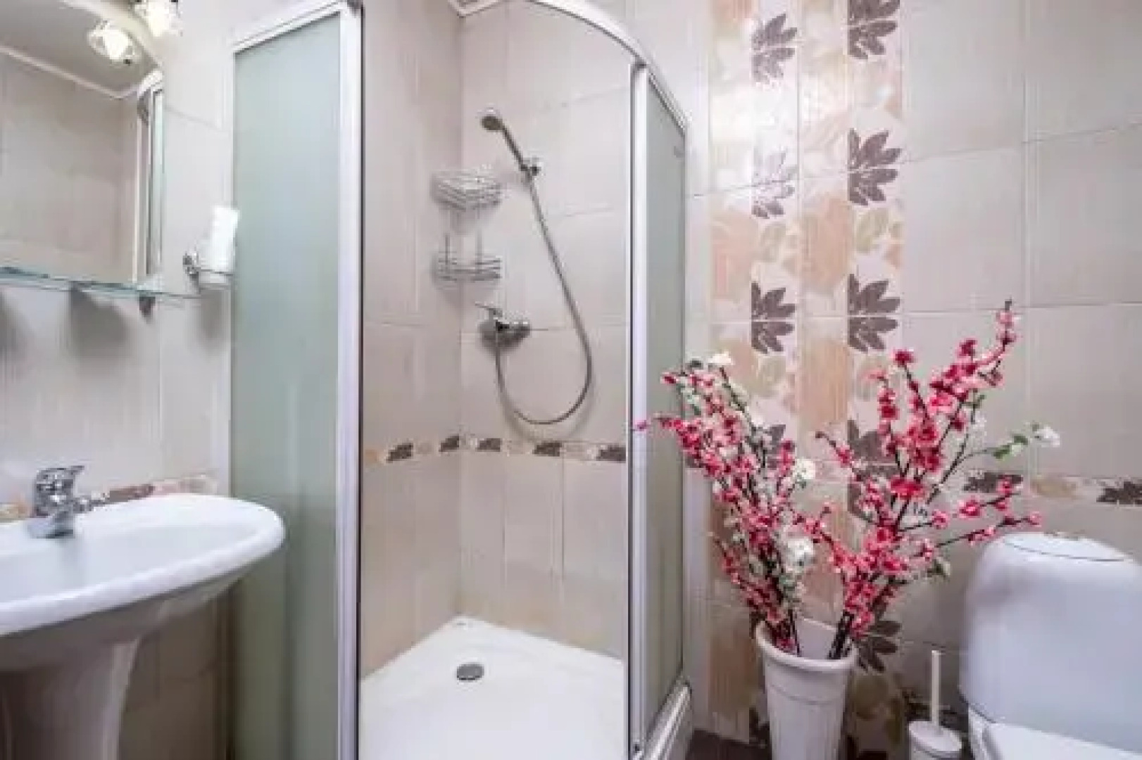 Отель Весна