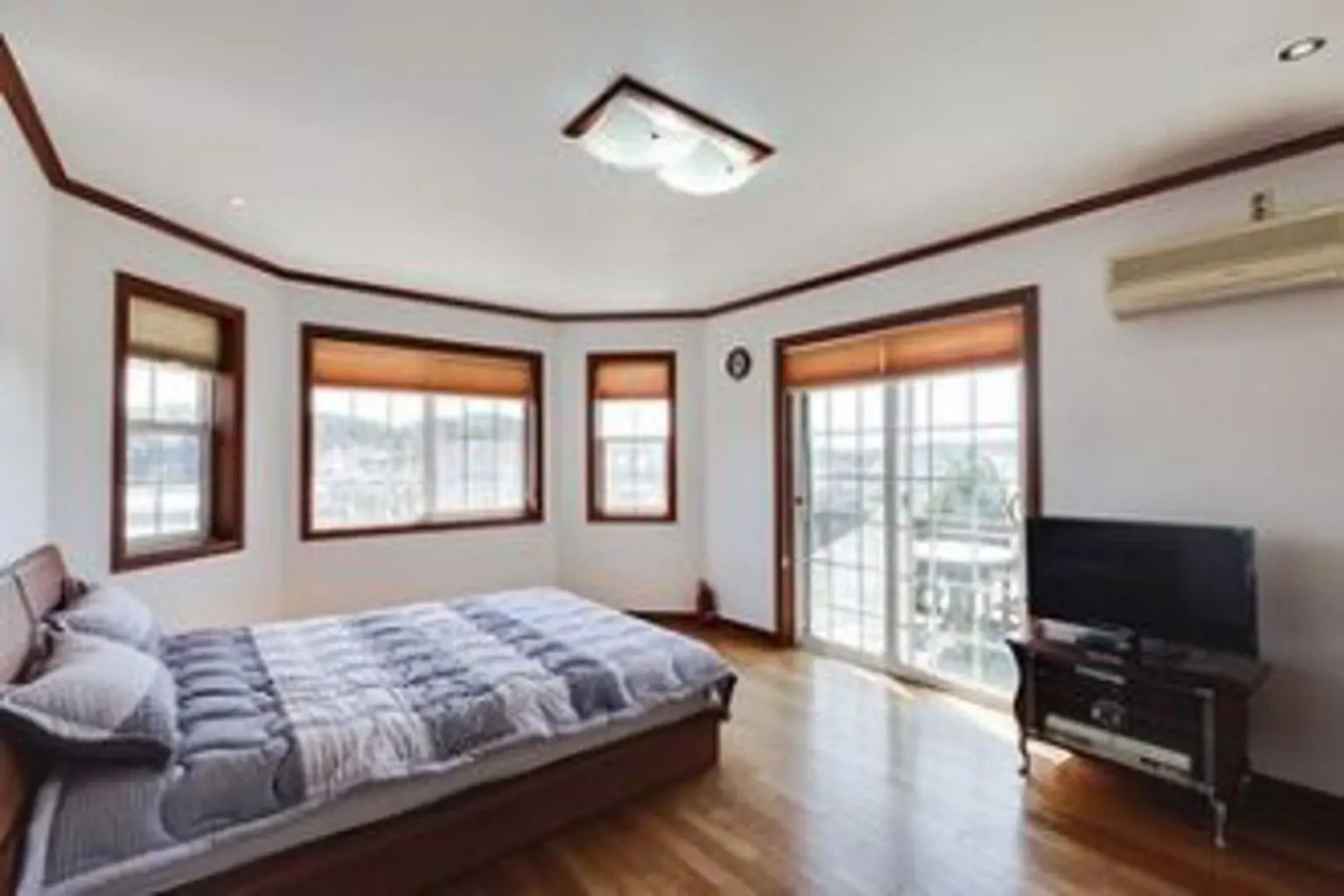 Anmyeondo Kkotji Hew Pension