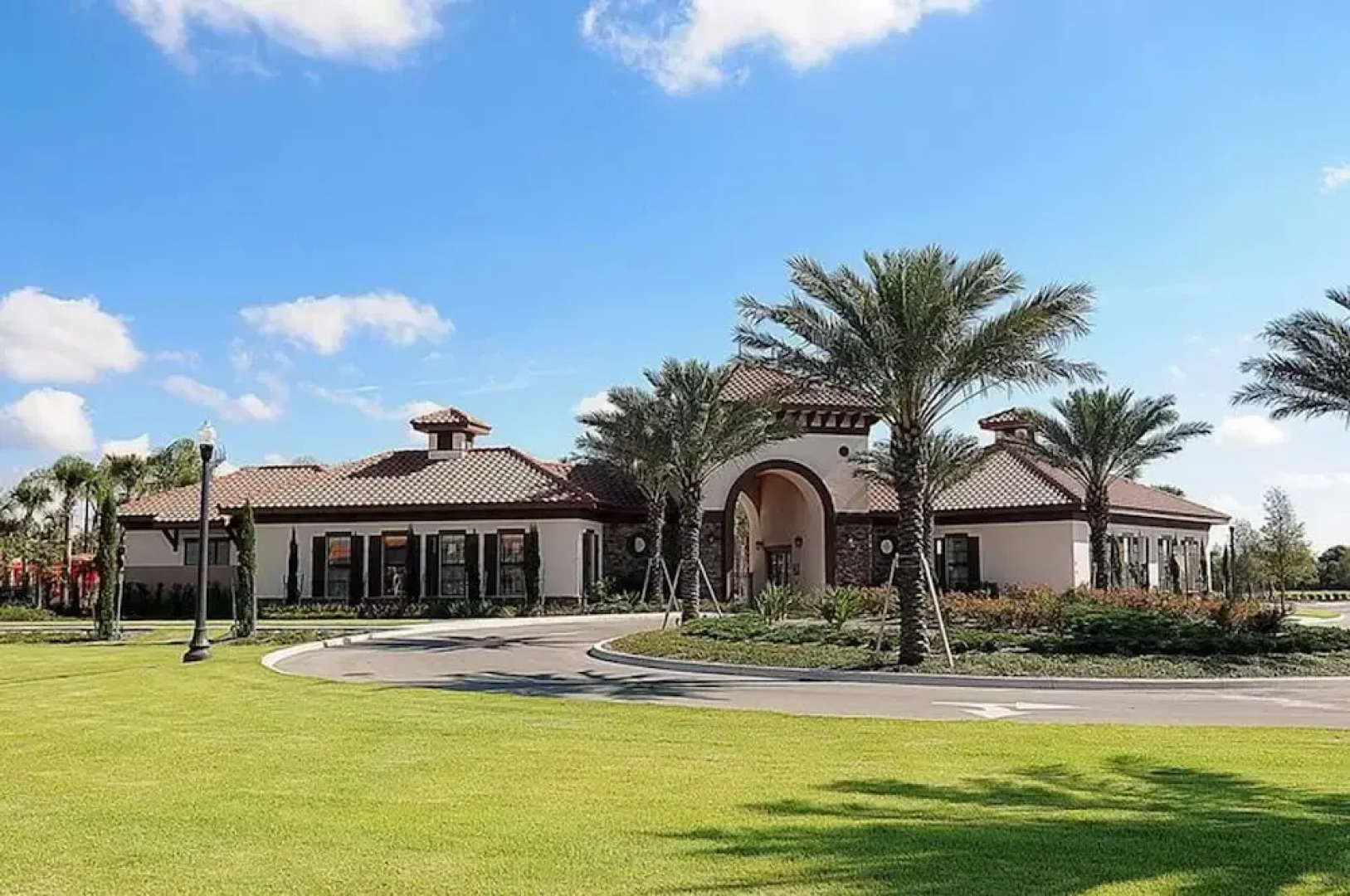 Solterra - 6032 Broad Oak Drive