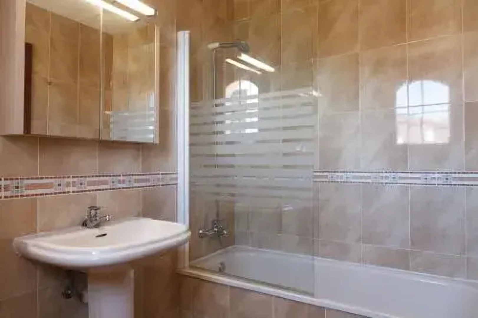 UHC Arenal II Family Complex