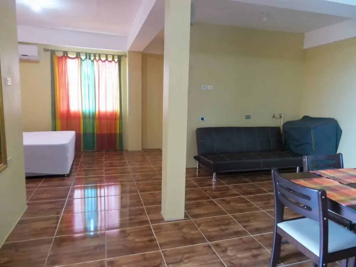 B's Guesthouse