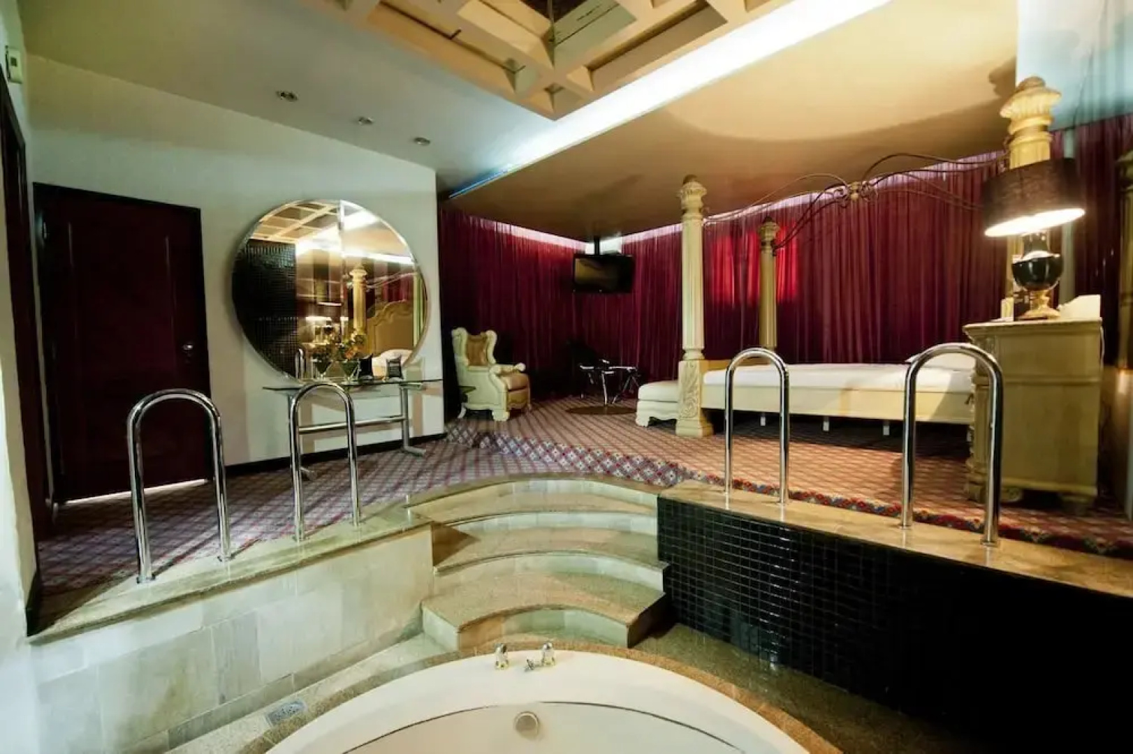 Eden Motel - Adults Only