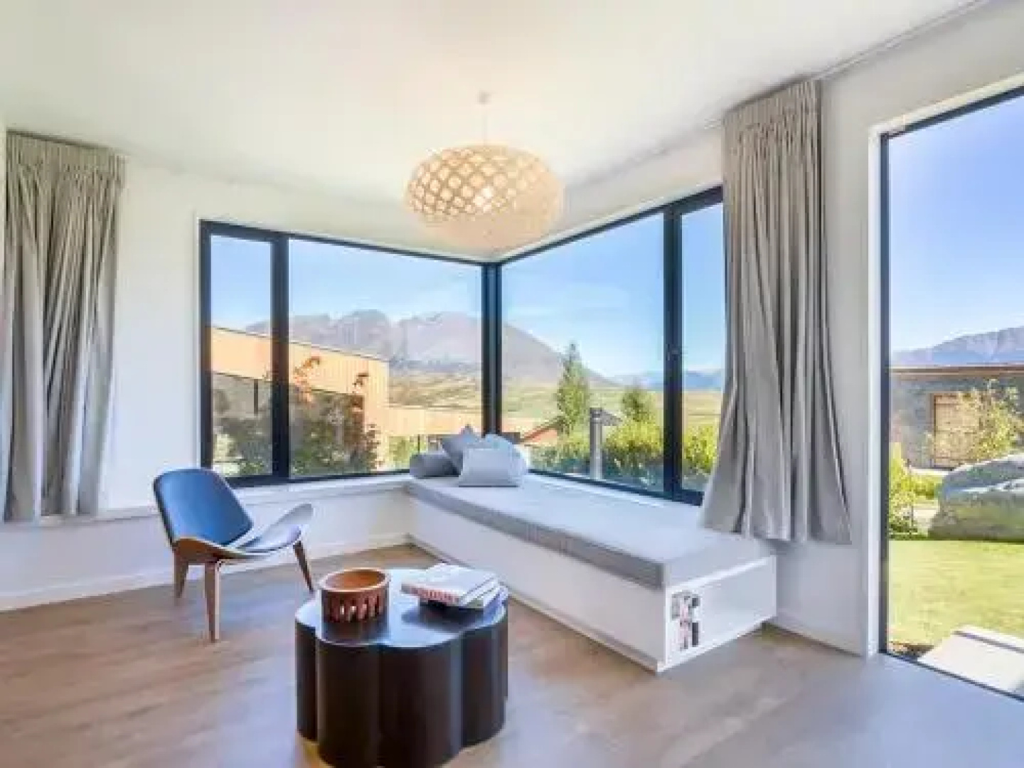 Point Vista - Queenstown Holiday House