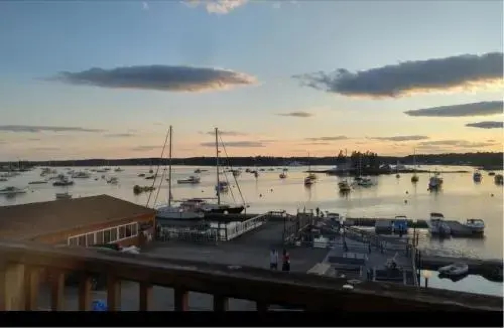 Cap N Fish'S Waterfront Inn