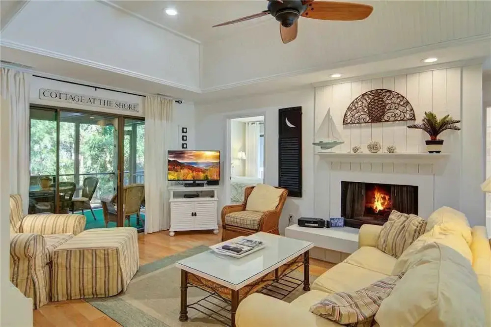 Sparrow Pond 1015 by RedAwning