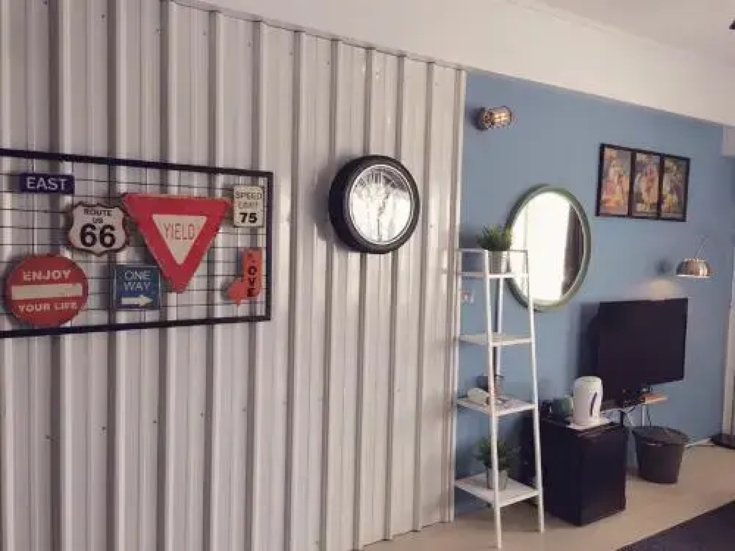 Enjoy Life Youth Hotel