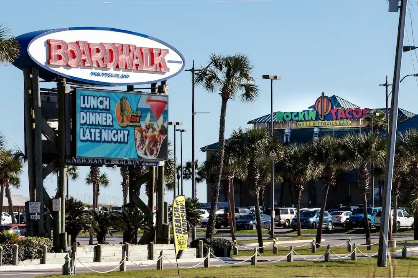 Islander 4008 by RedAwning