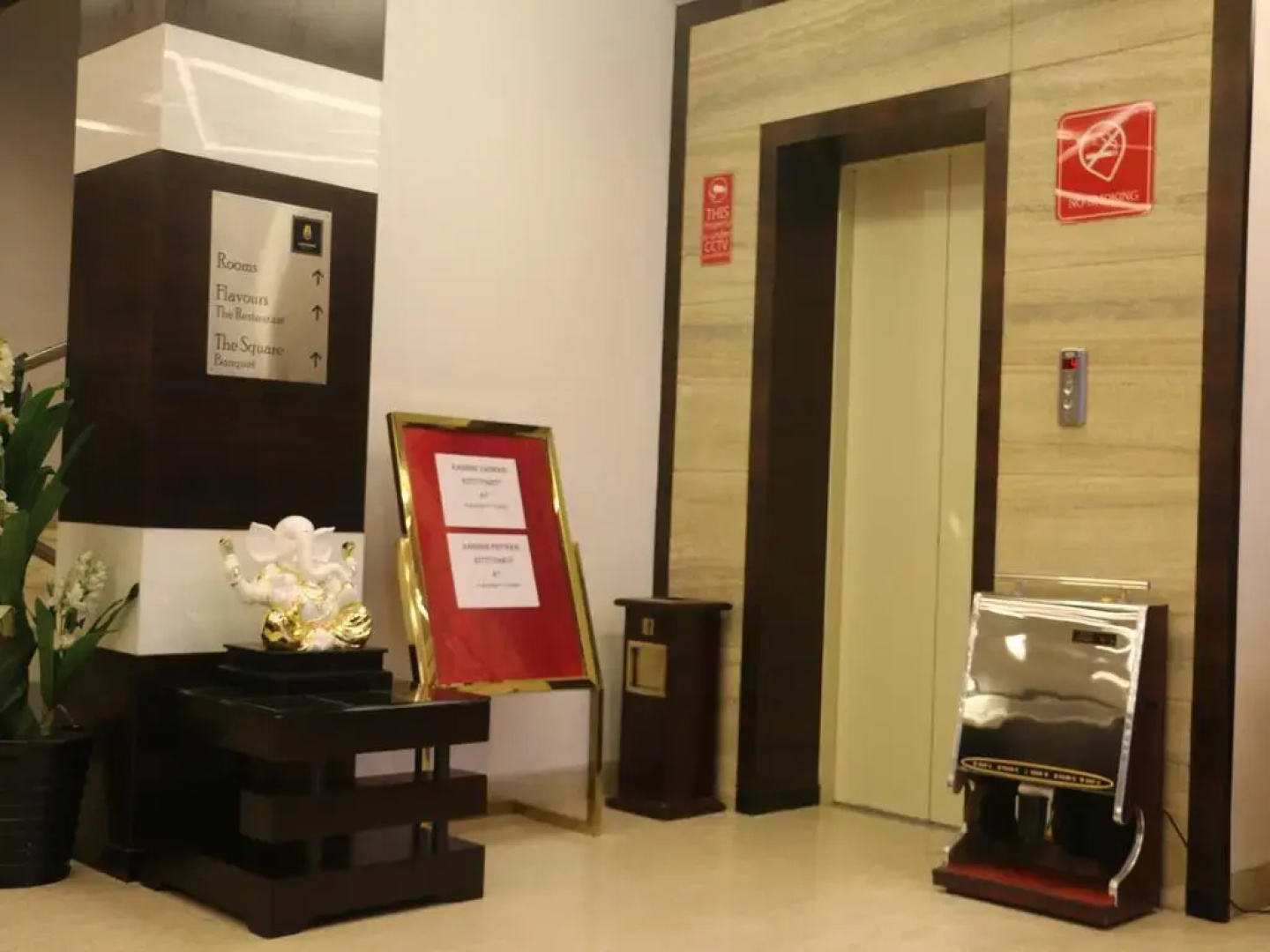 OYO Rooms Pandri Main Road