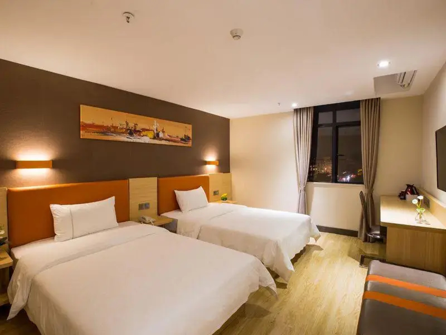 7 Days Inn Aksu Awen Road Branch