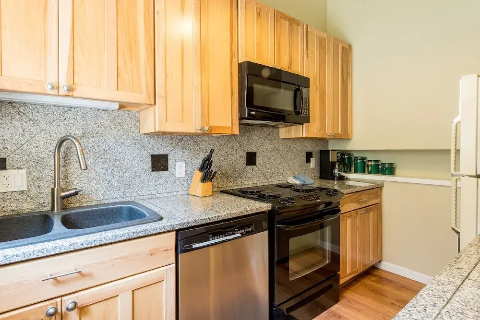30311 Sagebrush Trl Townhouse Unit 105