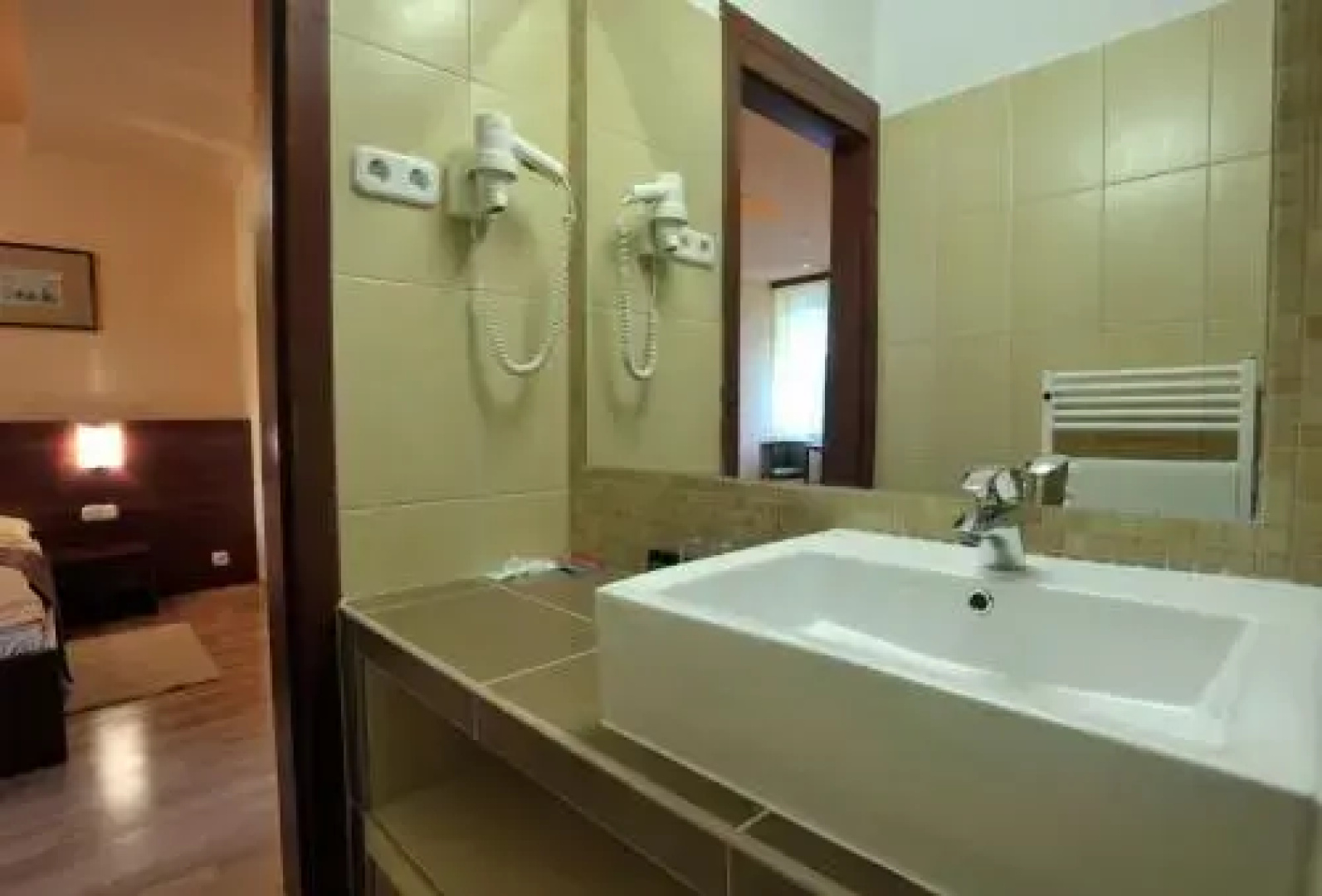 Tópart Hotel
