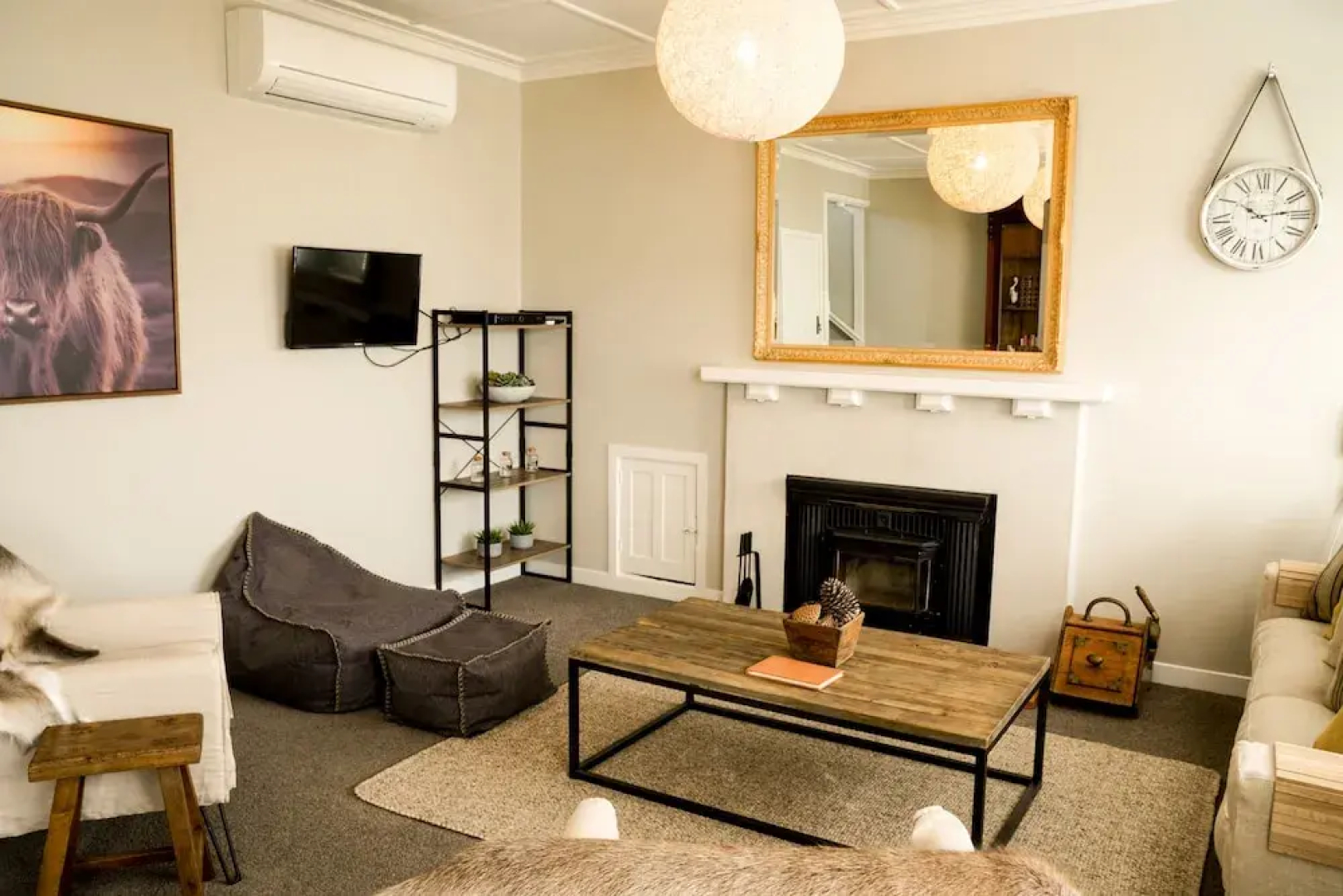 Gatehouse Mana Lodge