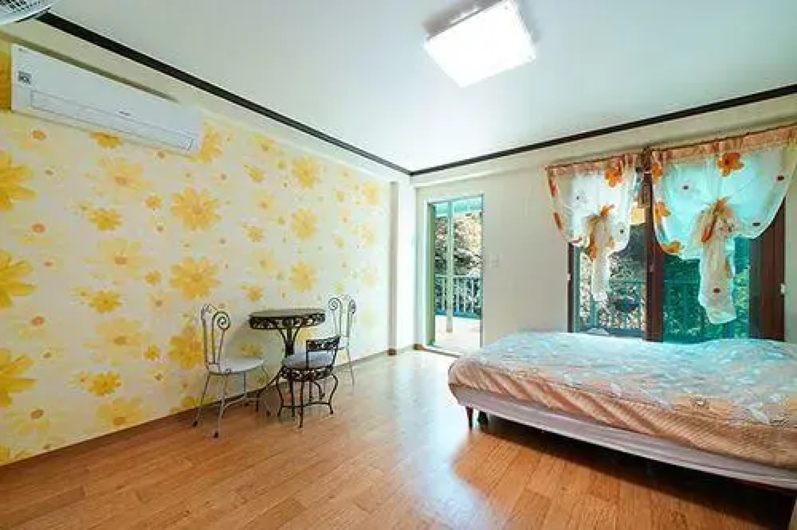 Yangpyeong Flowery Cloud Pension