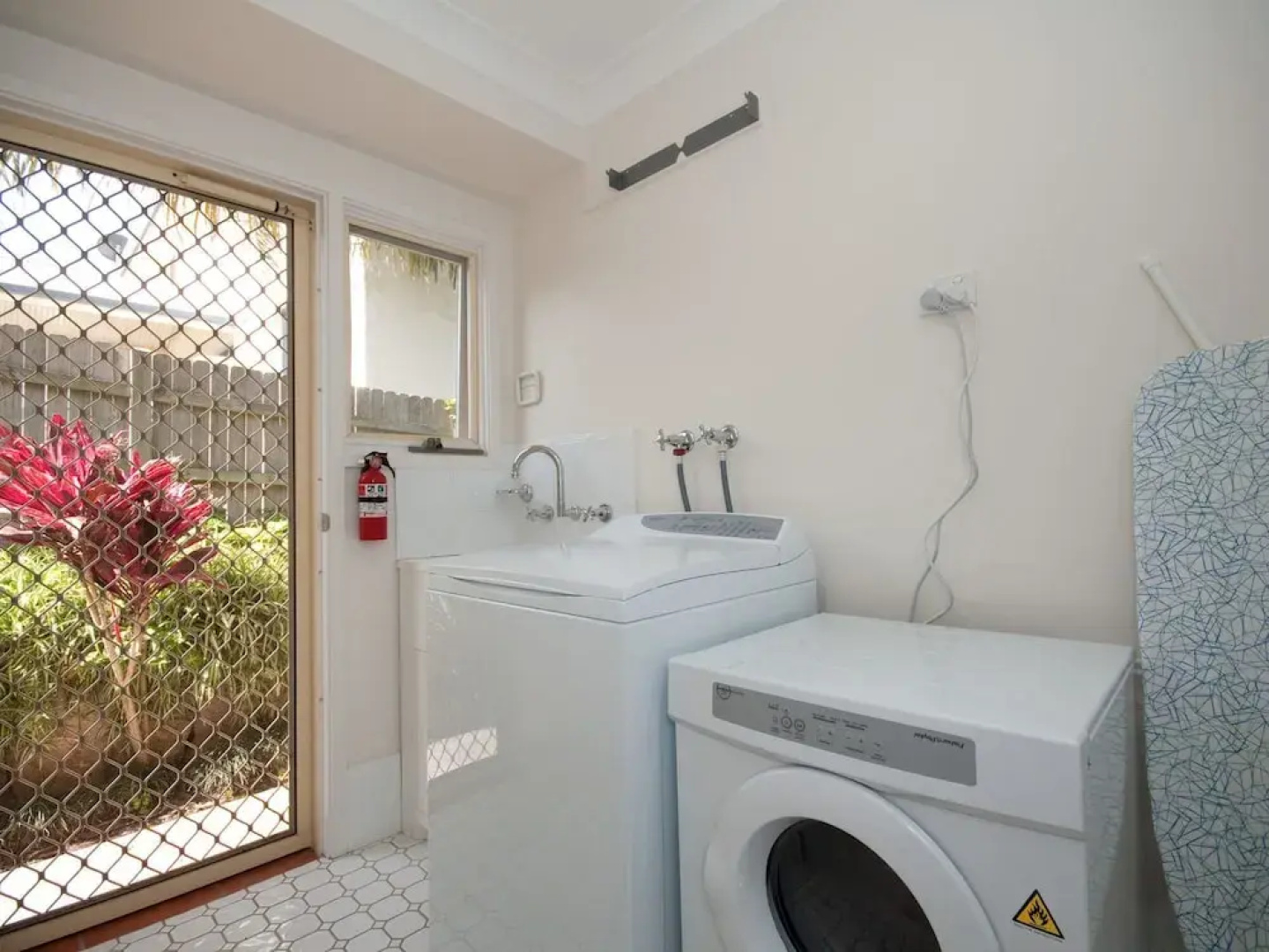 My Shell, 55 Blanch Street