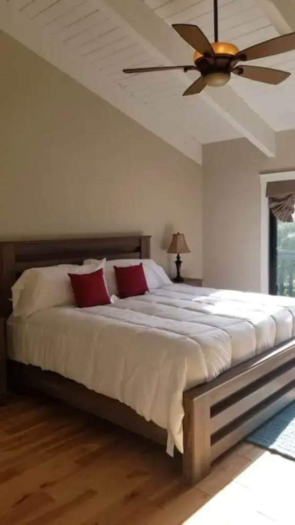 Poinciana w-Hot Tub-Walk to the beach