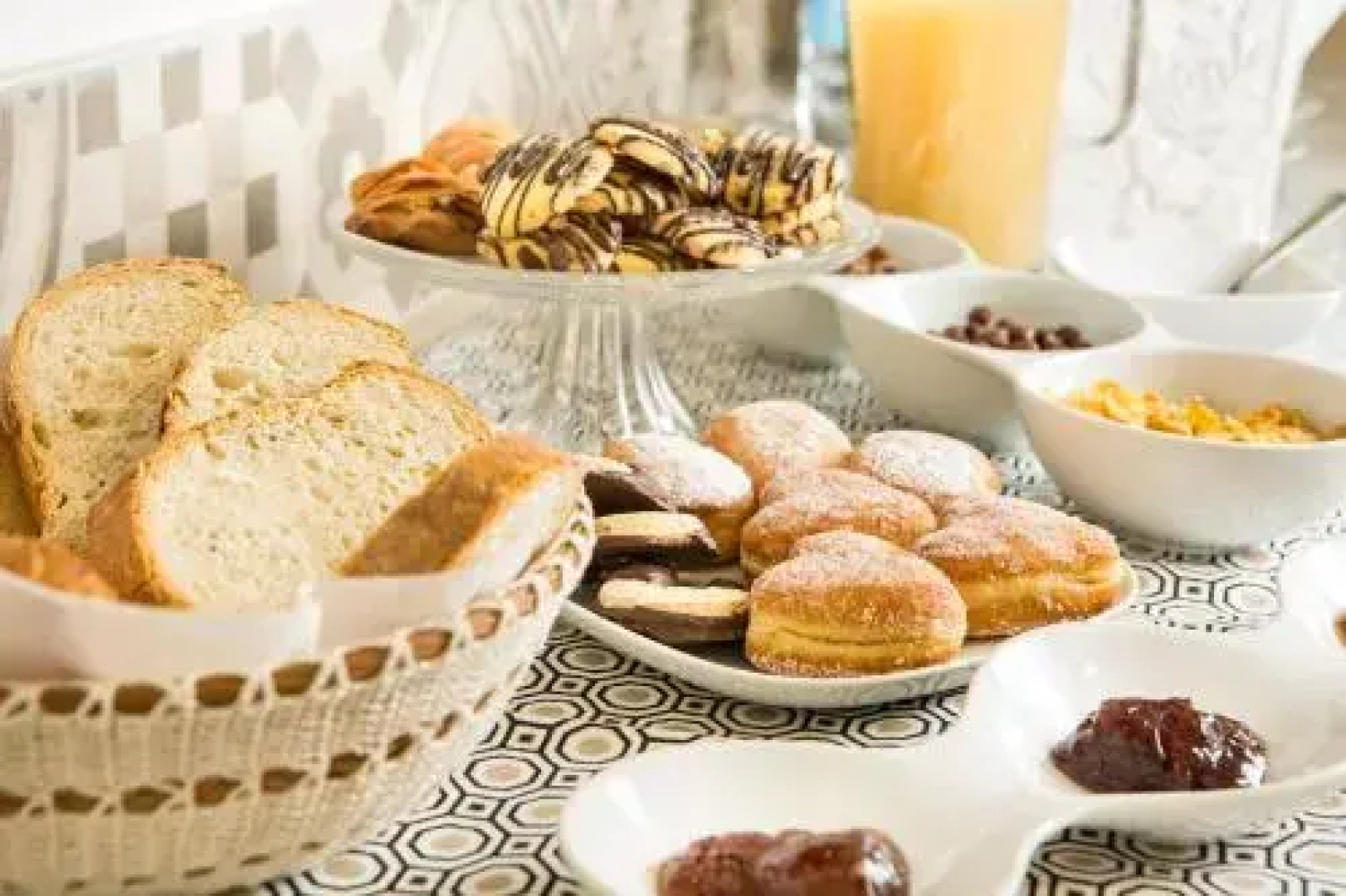 Reno Bed  Breakfast