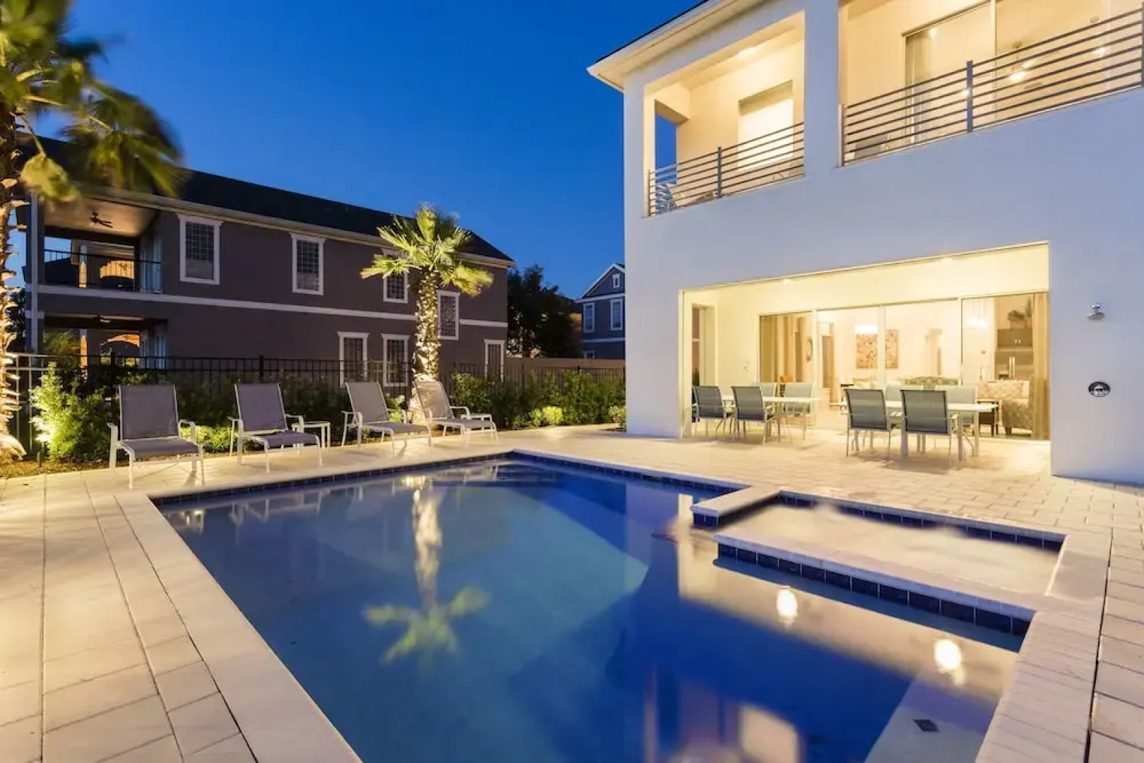 Villa Contempo at Liberty Bluff 5 Br home by RedAwning