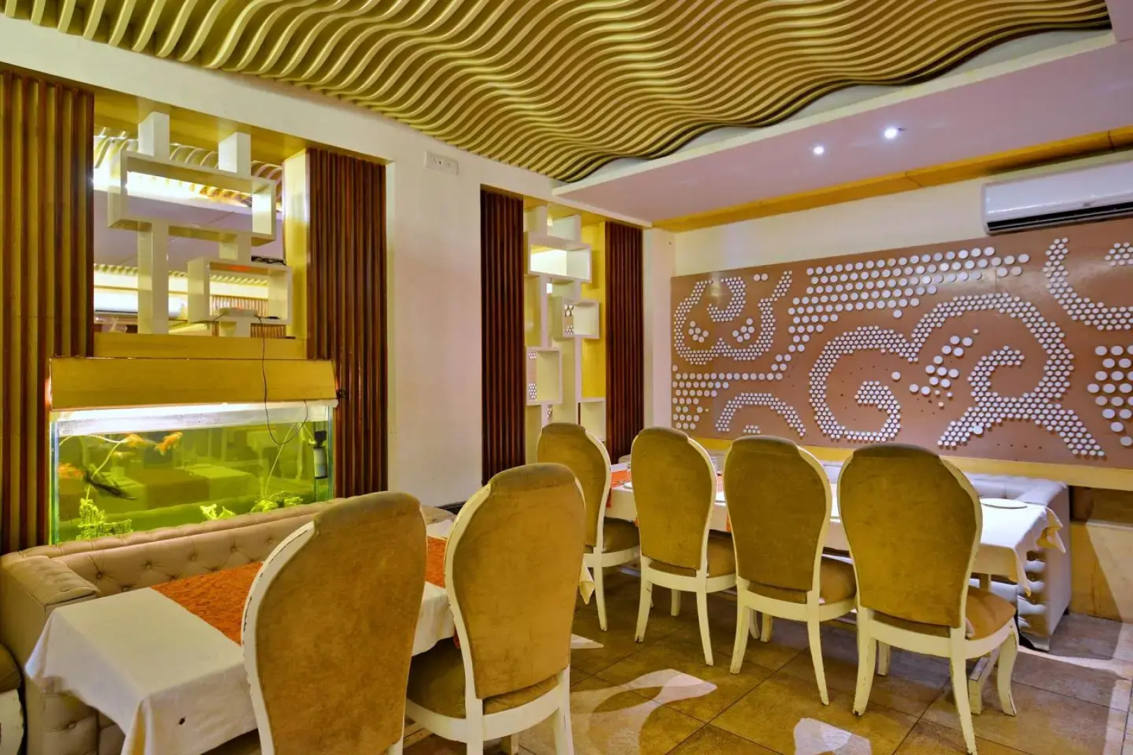 Hotel Saffron