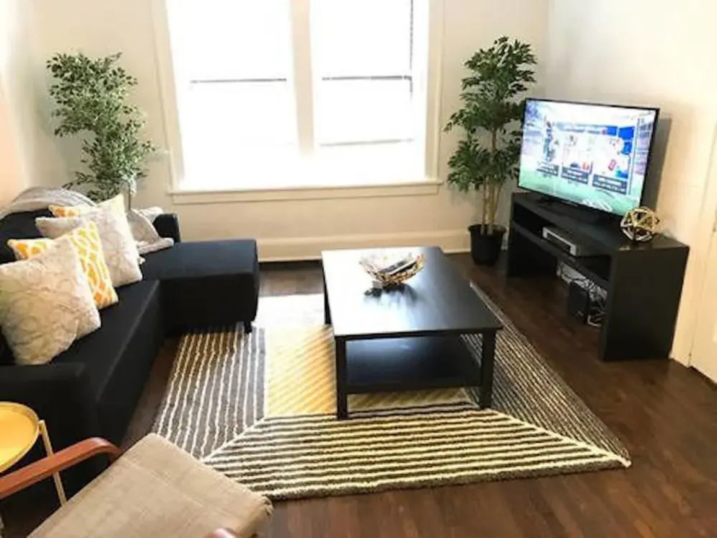 Contemporary Sidney Street Corporate Rentals