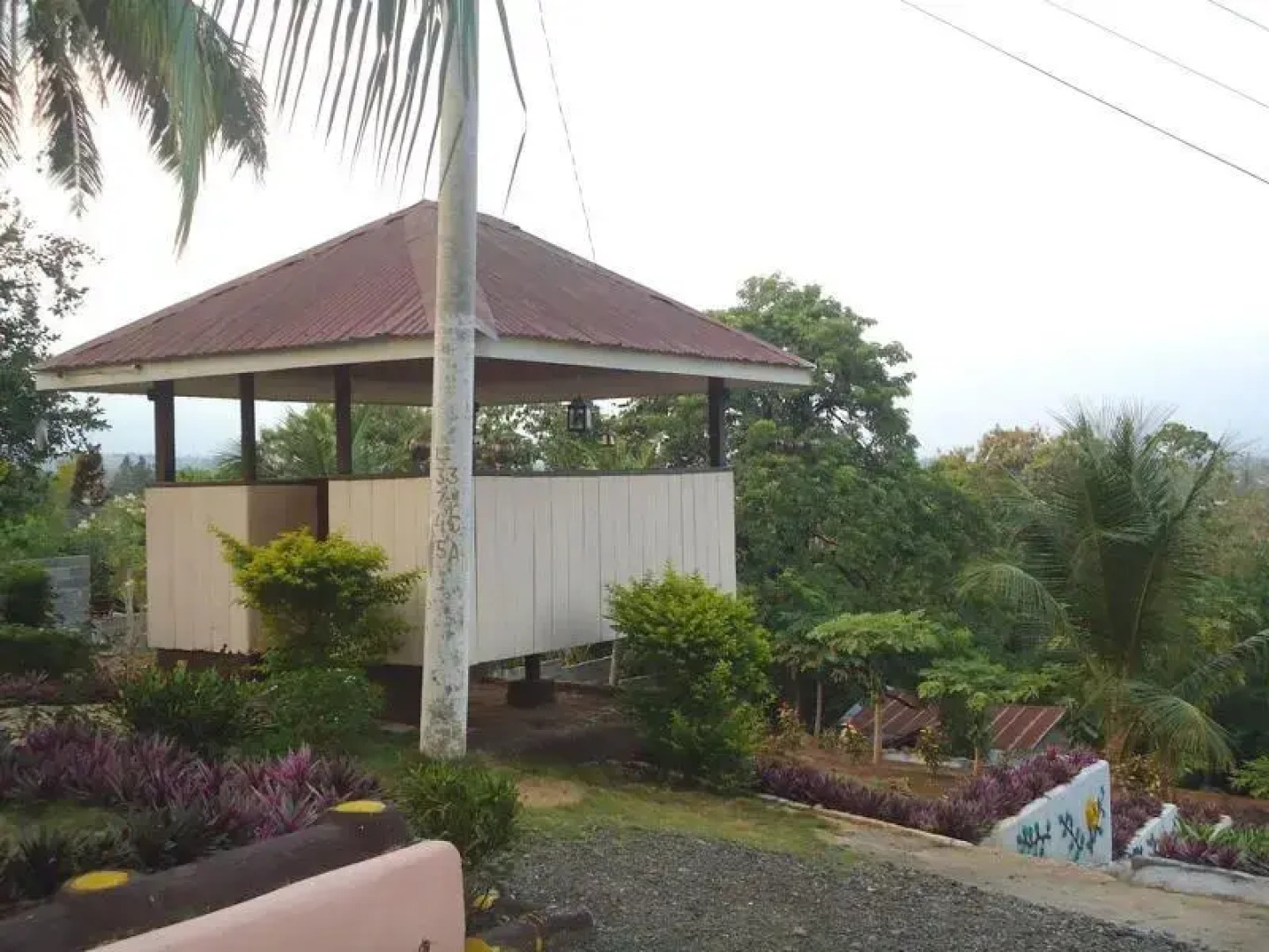 R and R Private Homes