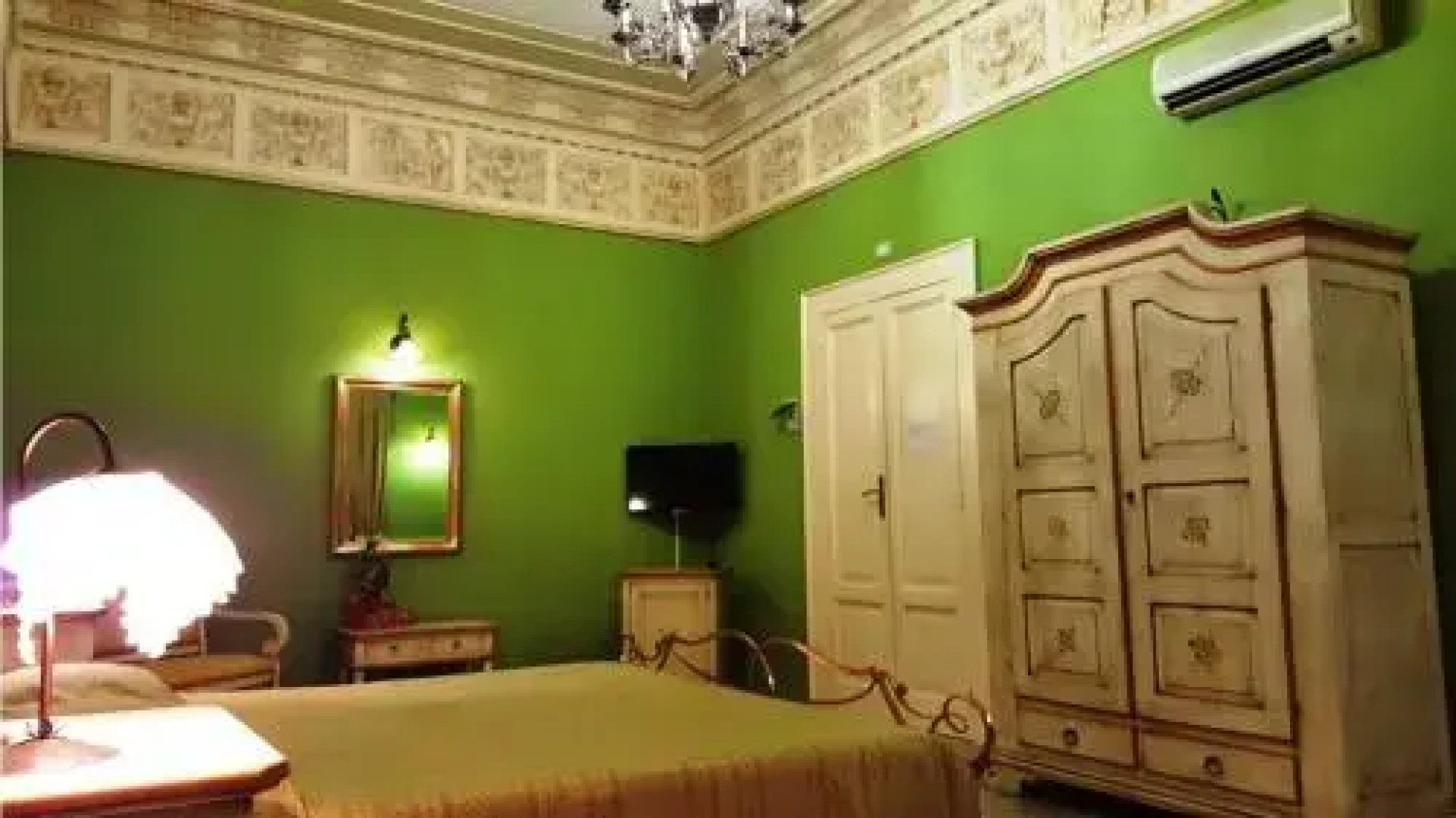L Antica Reggia