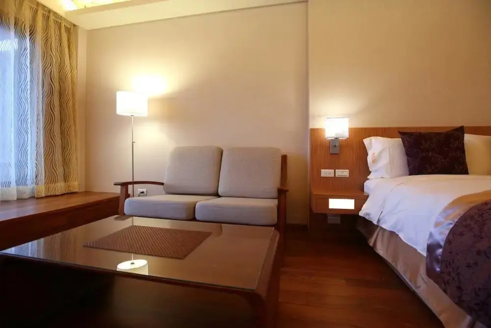 Golden Paddy Hostel
