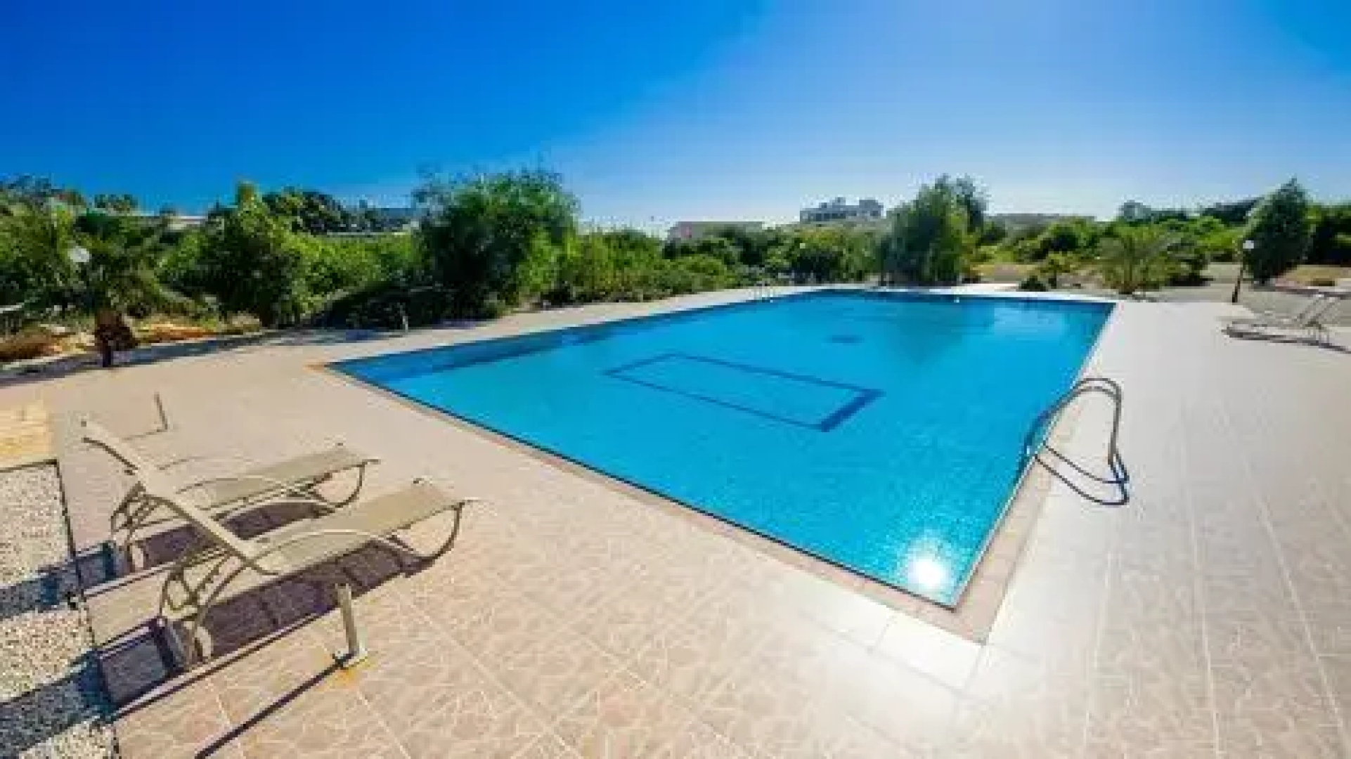 Oceanview Apartment 064