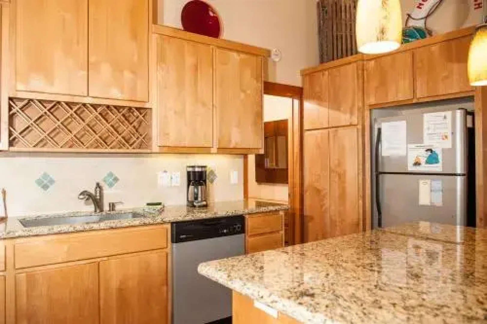 Sand Dune 3 Br cottage by RedAwning
