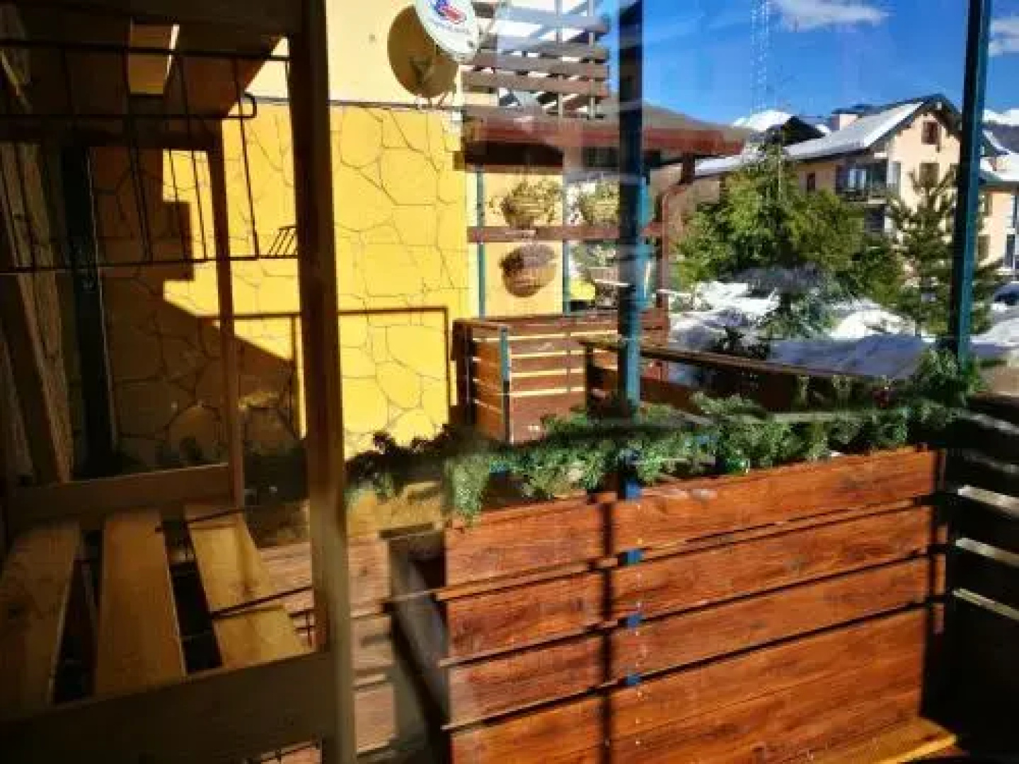 Apartment on Zashhitnikov Kavkaza 77/2