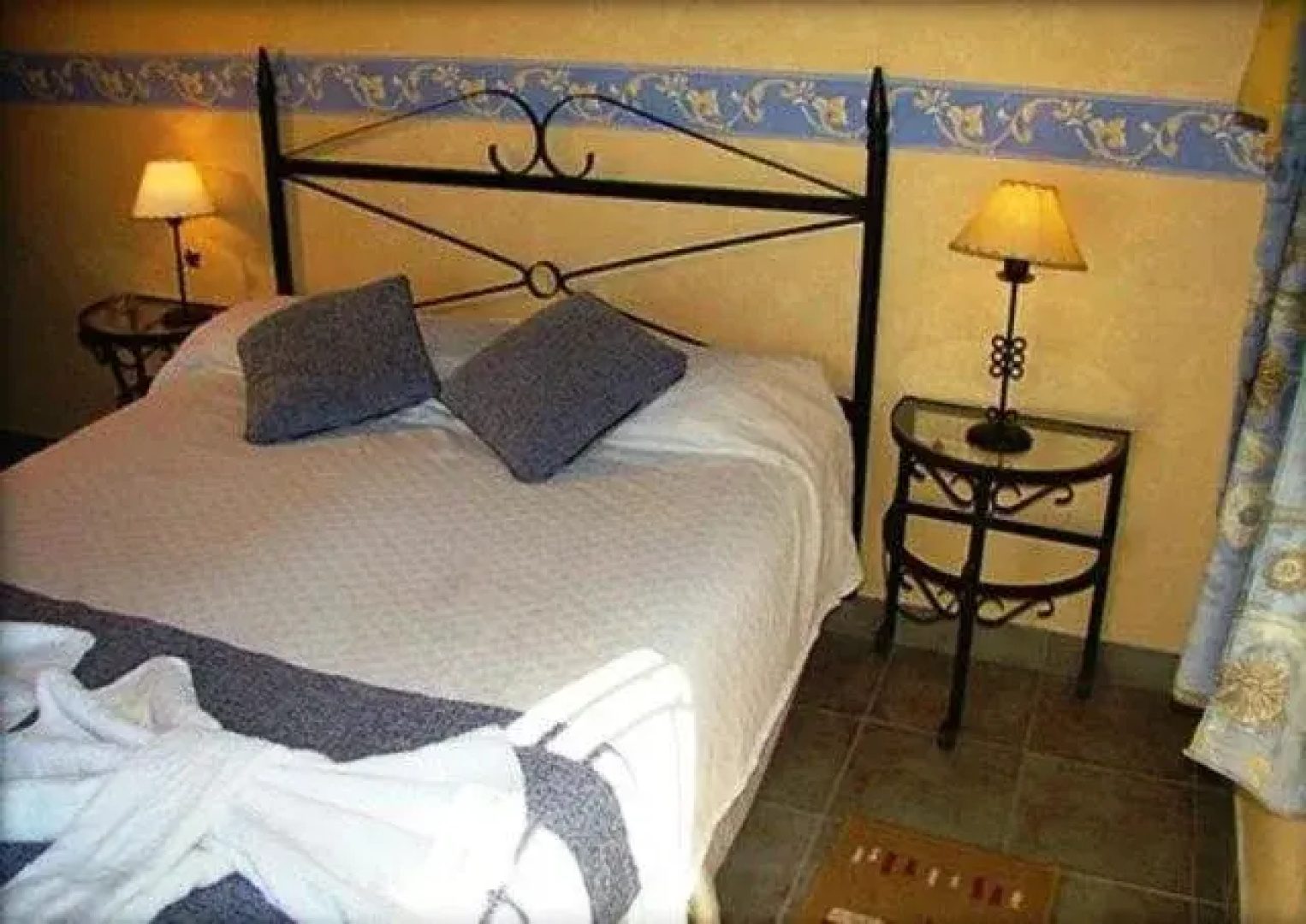 Hotel Pueblo Antiguo