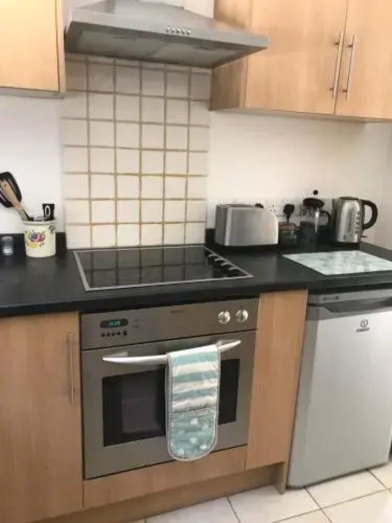 Windrush Apartment