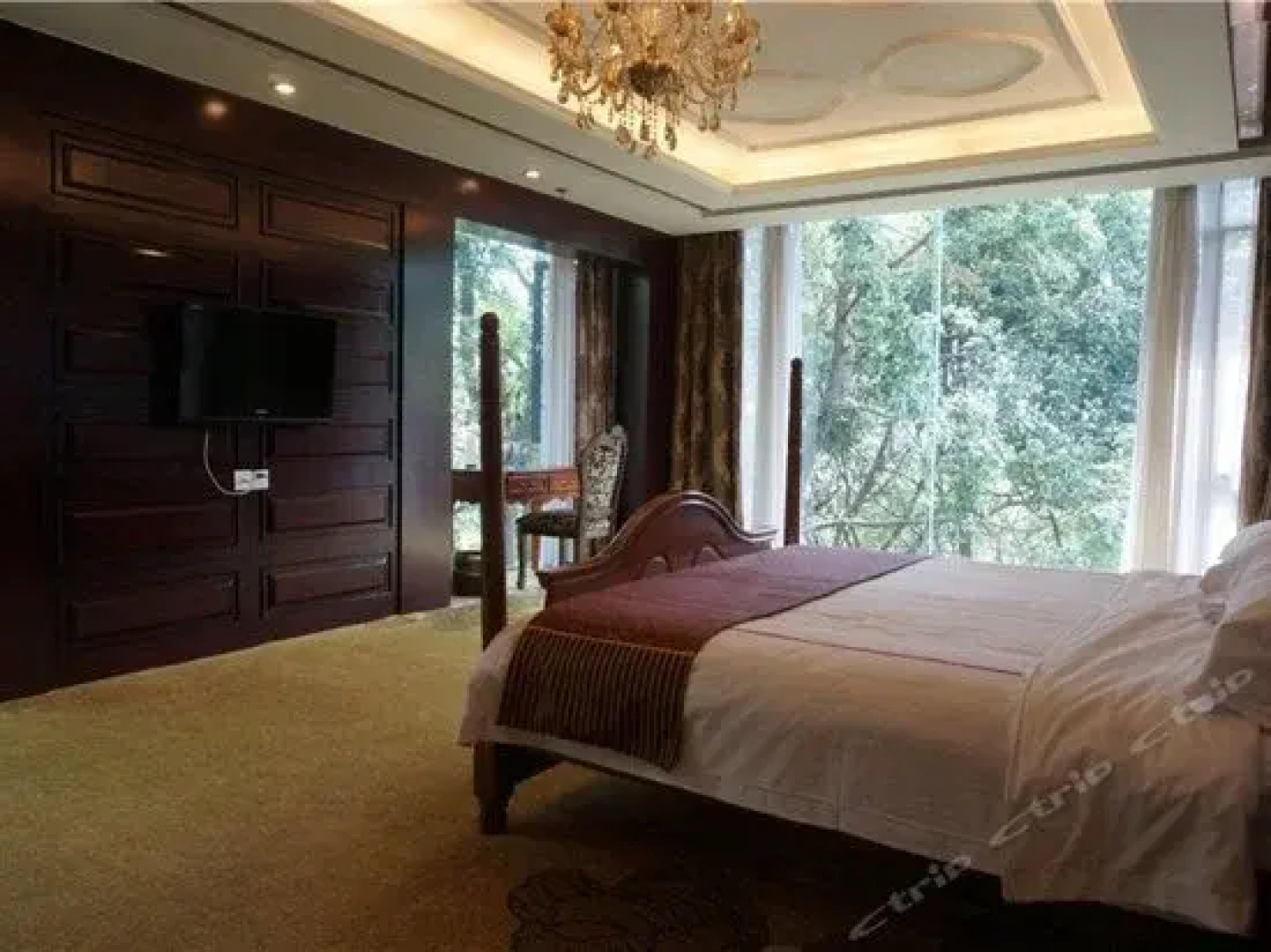 Hongqi Hotel