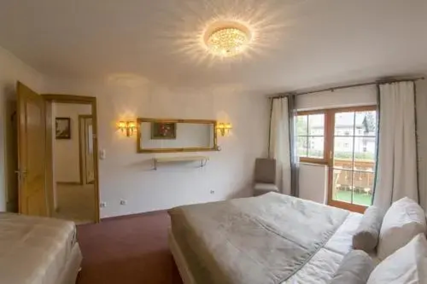 Golden GaPa Penthouse 1