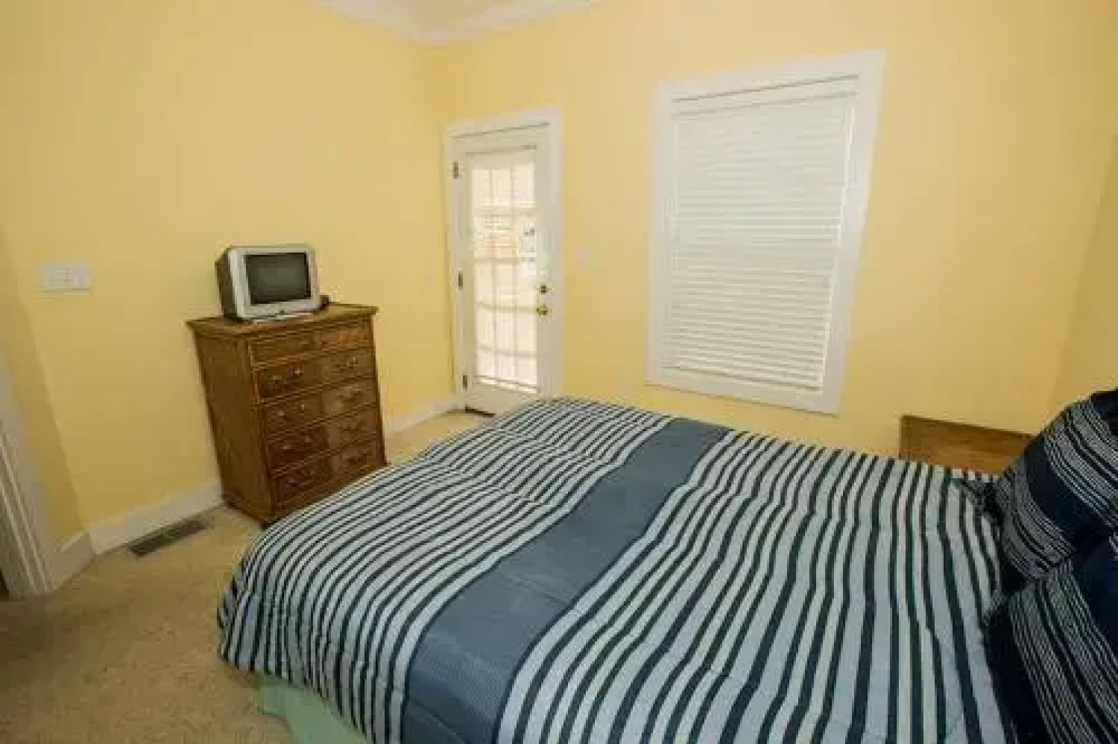 Belize Place 4C - 3 Br Condo