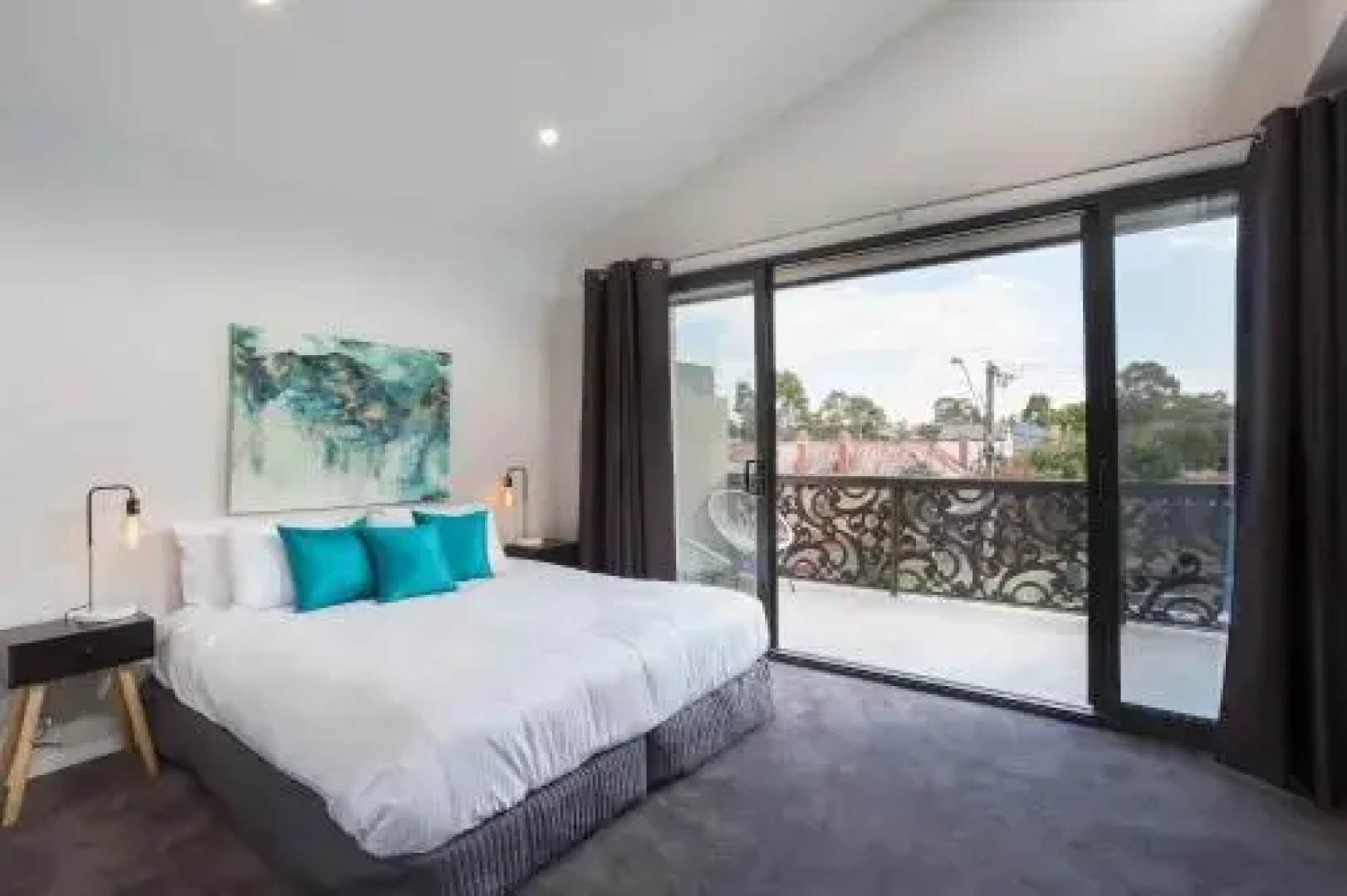 Arts on View CBD apartments