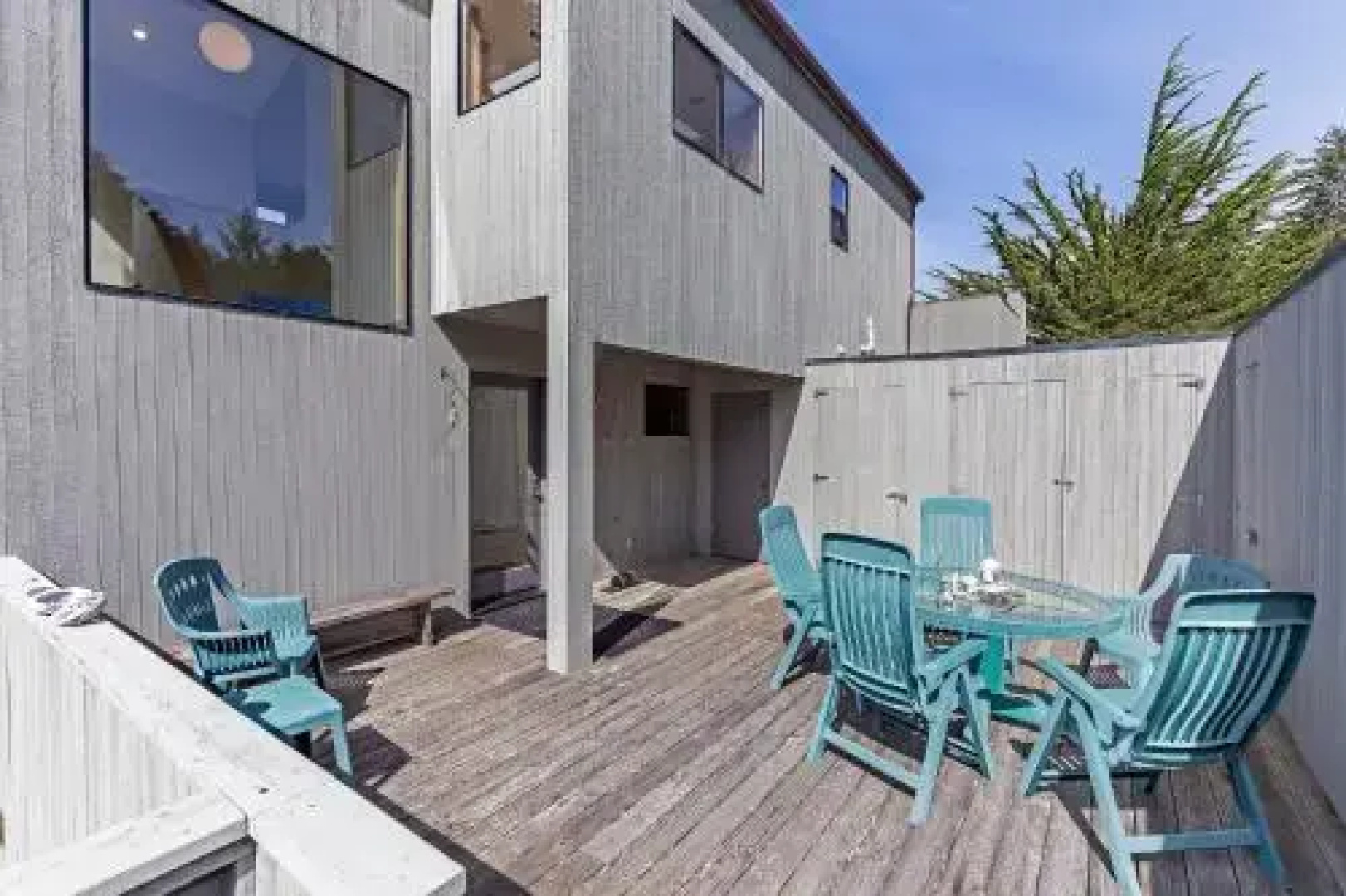 Shining Sea - Four Bedroom Home