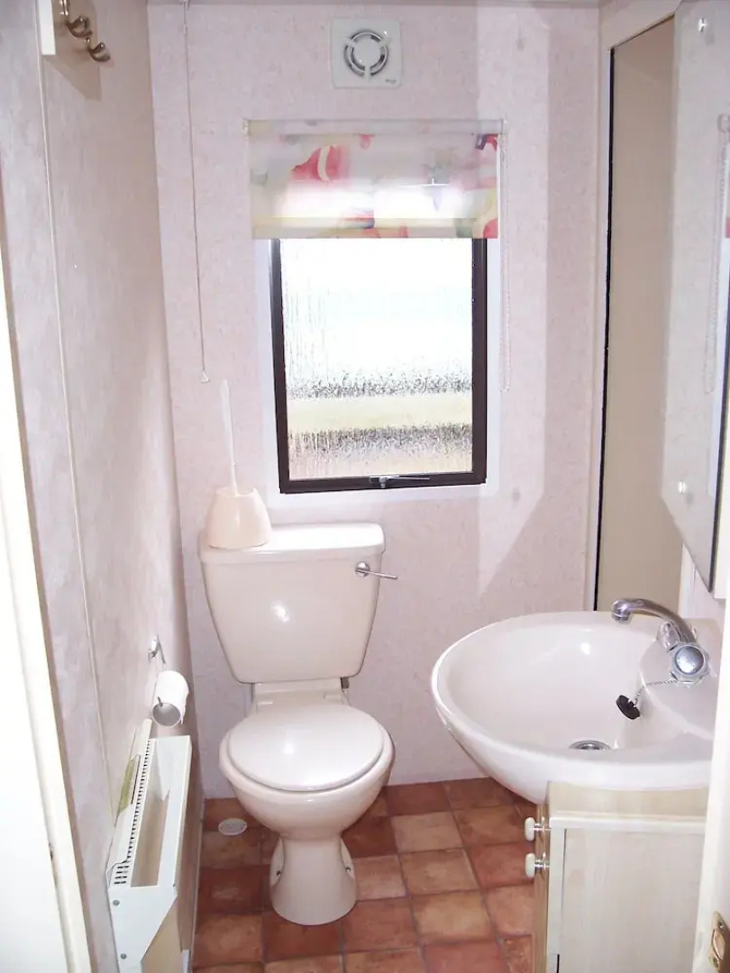 Howells Leisure Fishguard Holiday Park - Caravan Park