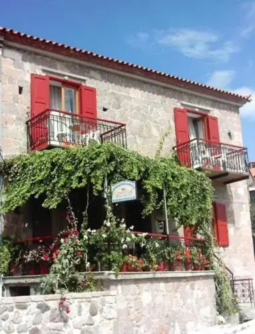 Marianthi Toroz Rooms & Studios