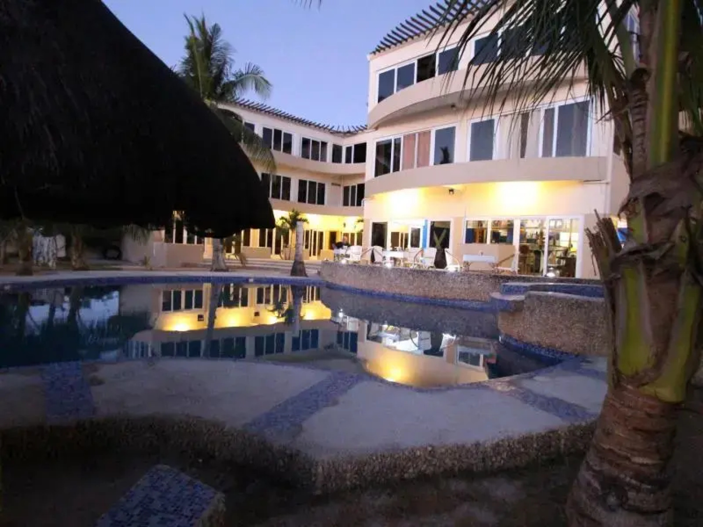 Aladin White Beach Resort