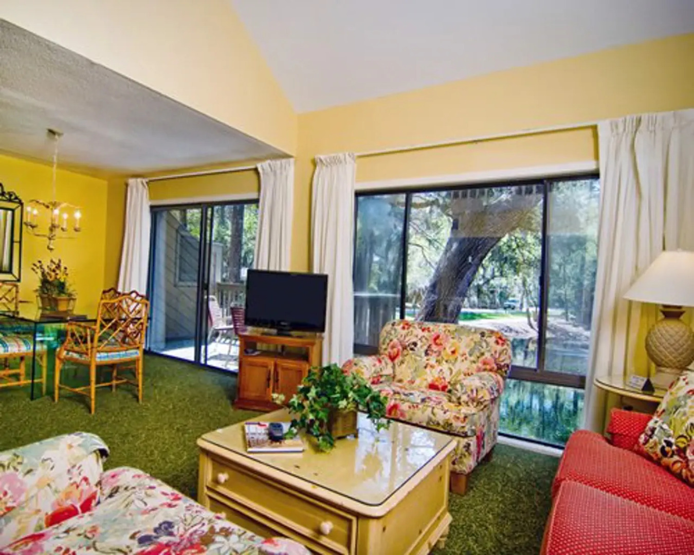 Spicebush at Sea Pines Resort