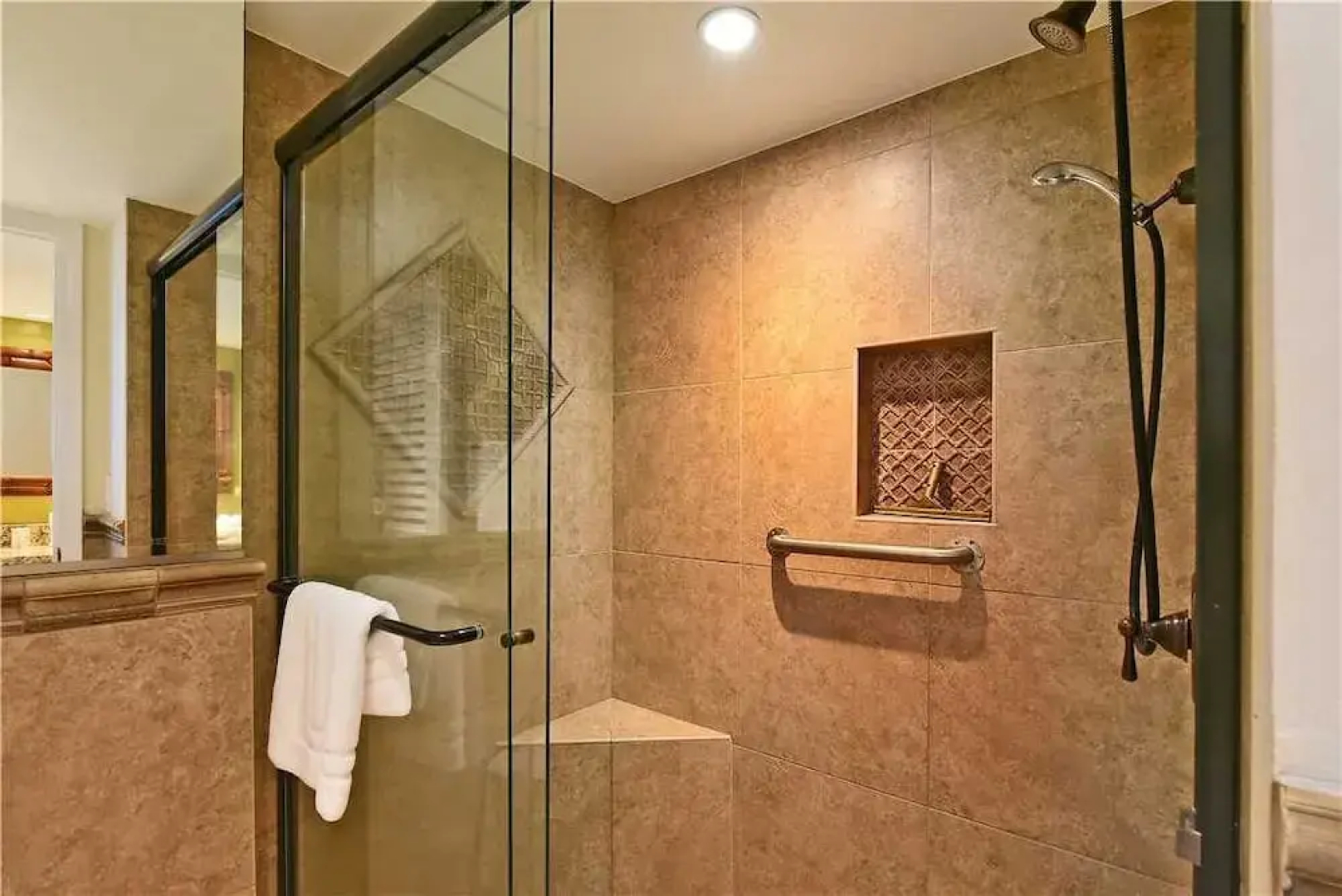 Mahana Resort #1217 1 Bedroom Condo by RedAwning