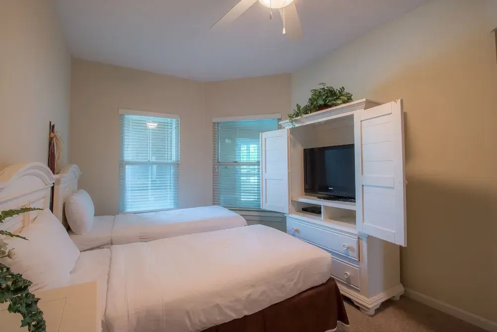 Legacy Towers-Legacy II 305