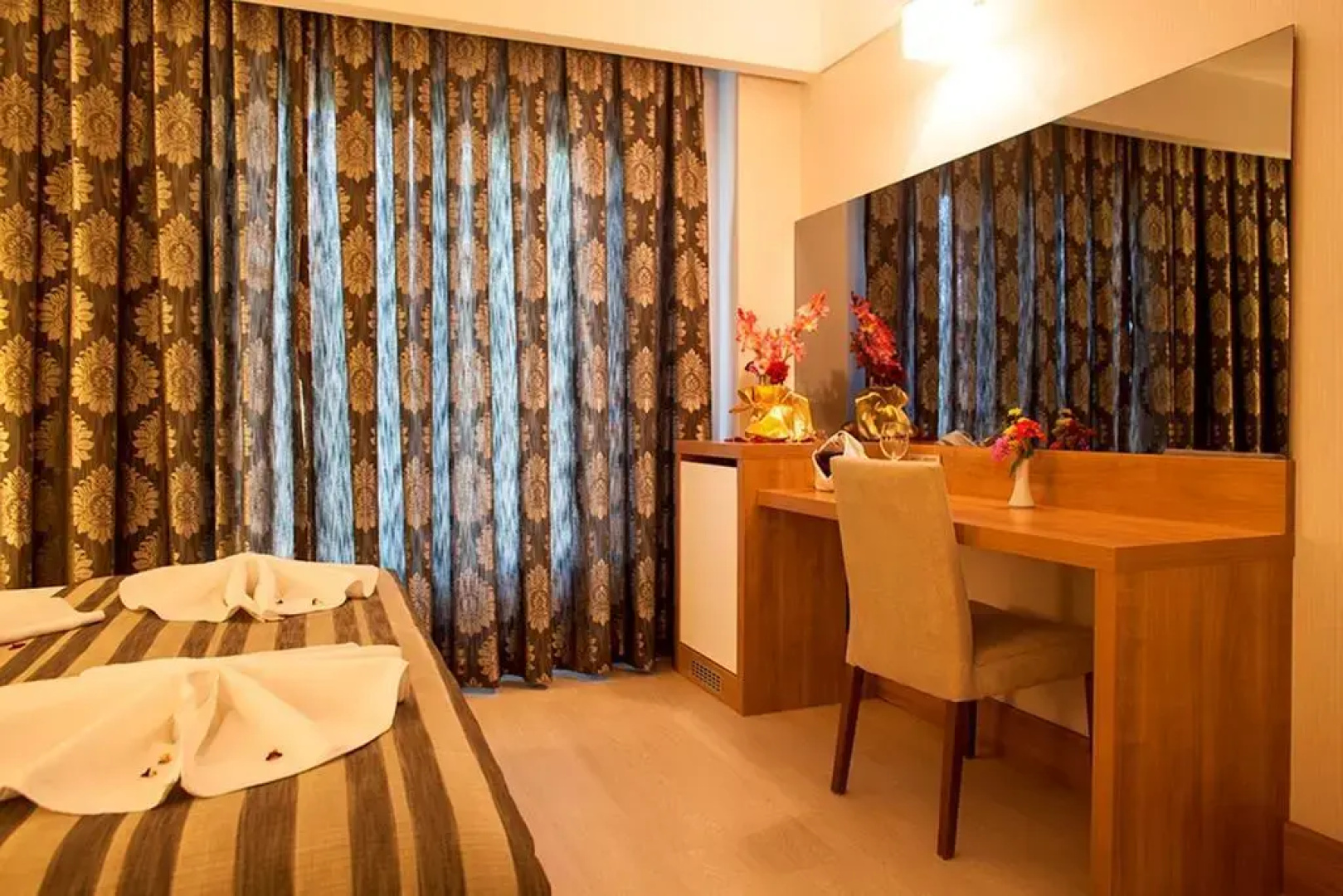 Cherry Garden City & Spa Hotel