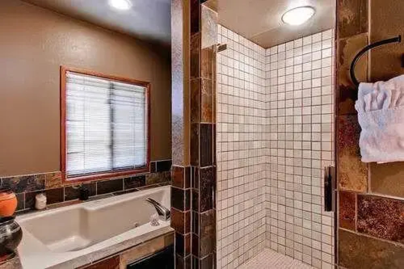Summit Condominiums in Elkhorn by Alpine Lodging