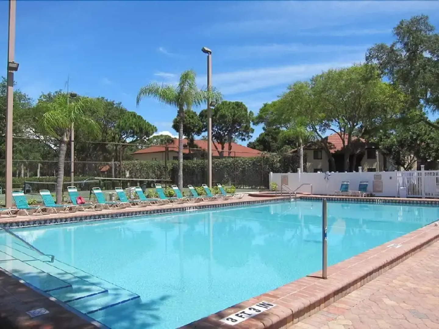 Shorewalk Vacation Condo 15 minutes to Bradenton Beach Entire Condo