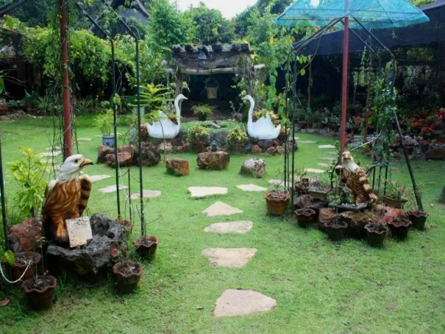 Neptune Pittman's Garden Resort