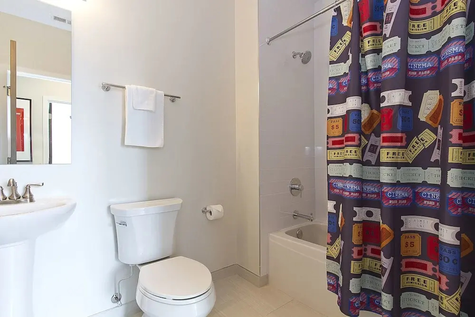 Spacious 4BR in Wrigleyville by Sonder