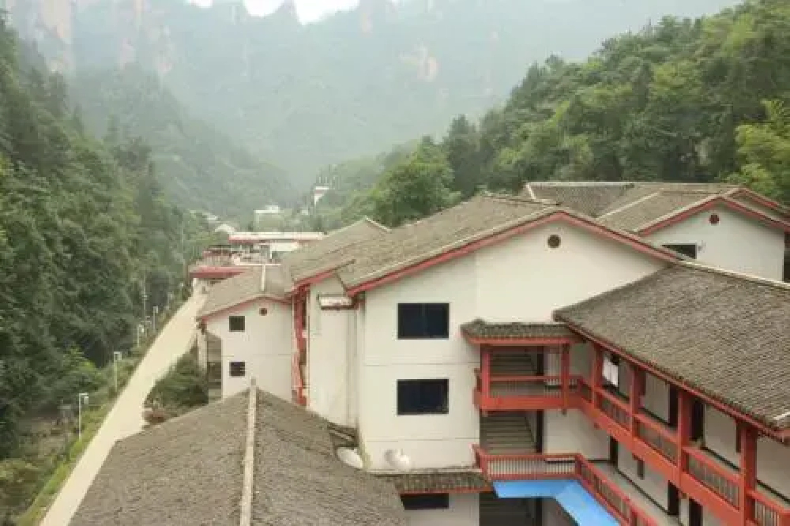 Zhangjiajie Forest Park Qinyuan Hotel