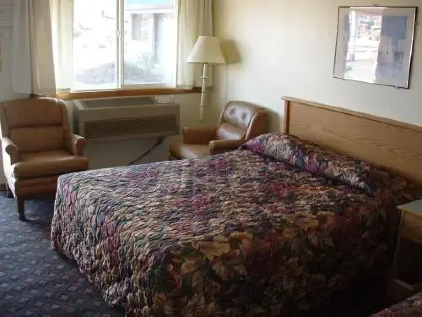 Towne and Country Motel